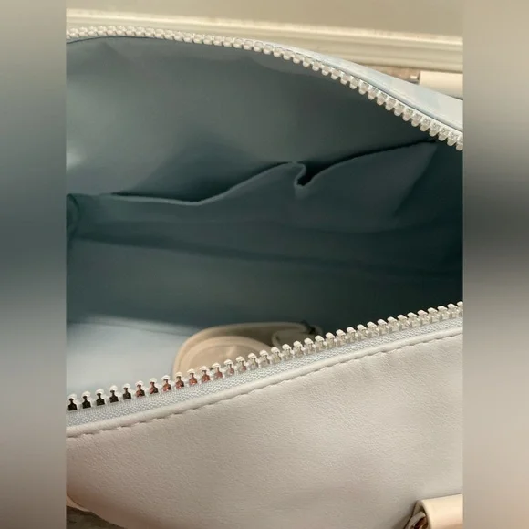 NWT Stitch weekender, backpack, and phone crossbody bag - Picture 9 of 10